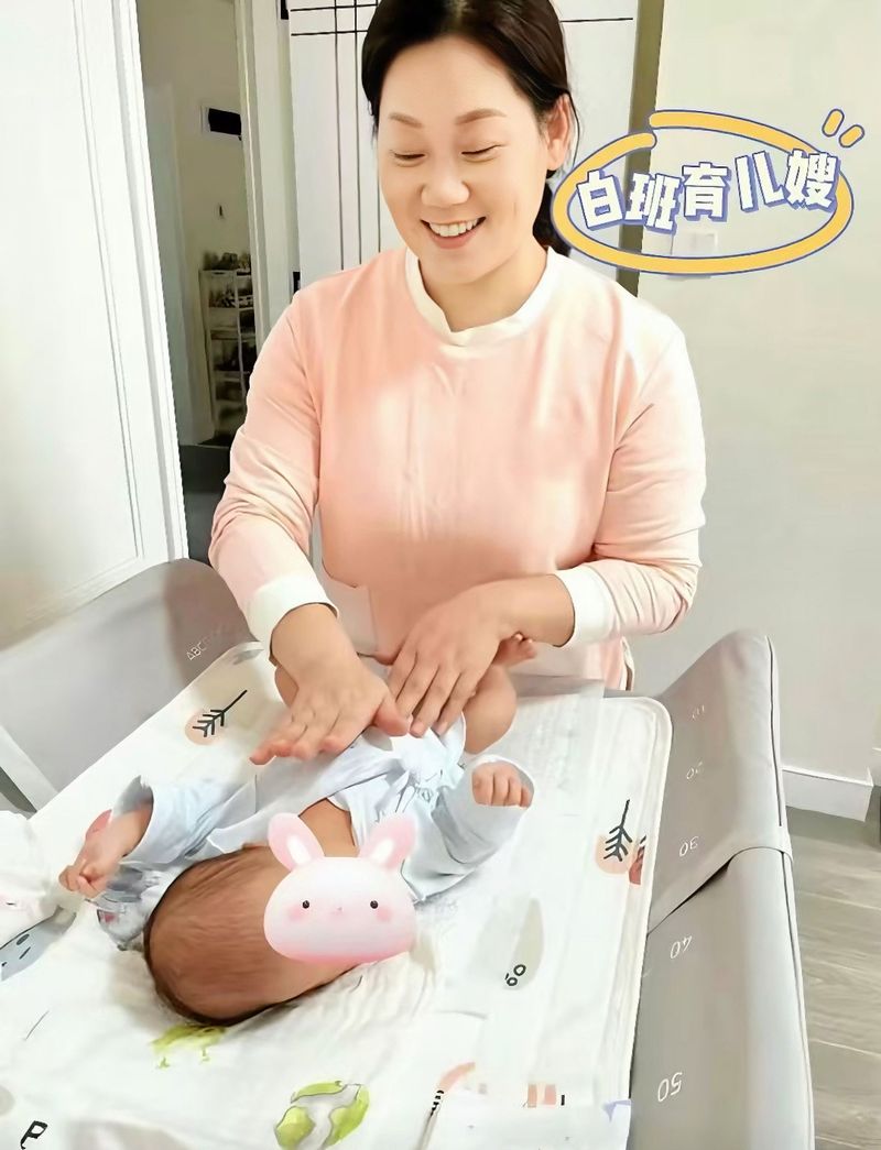 深圳月嫂服务:用专业守护母亲与婴儿的幸福时光