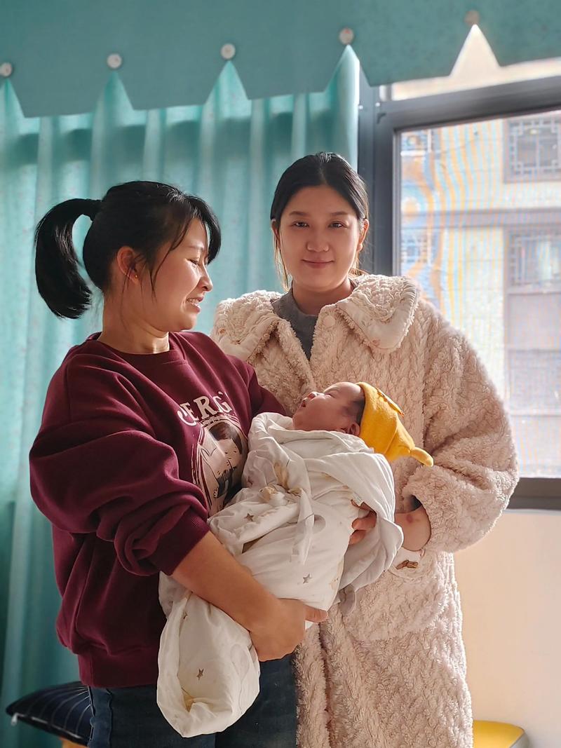 深圳月嫂服务:品质与温情同行